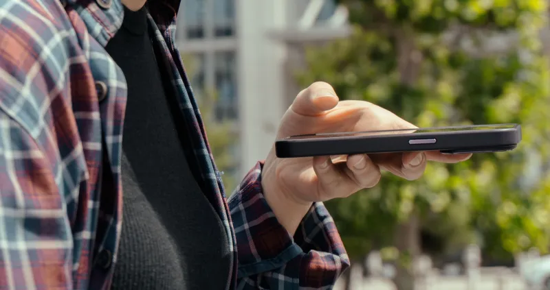 The Hand the Industry Forgot: Ergonomic Blind Spots in Modern Smartphone Design
