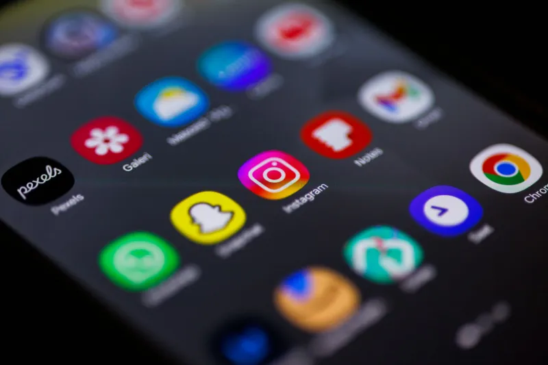 Familiarity Is Not Intuition: What Semiotic Research Reveals About the Persistent Failure of Mobile Iconography
