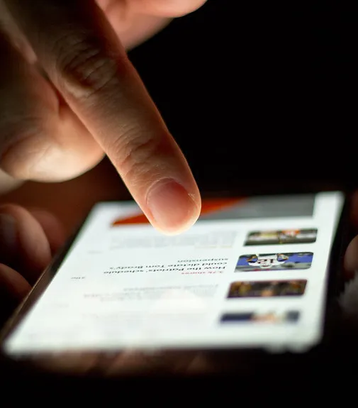 Scroll Until It Hurts: The Biomechanical Blind Spot at the Heart of One-Handed Mobile Interaction
