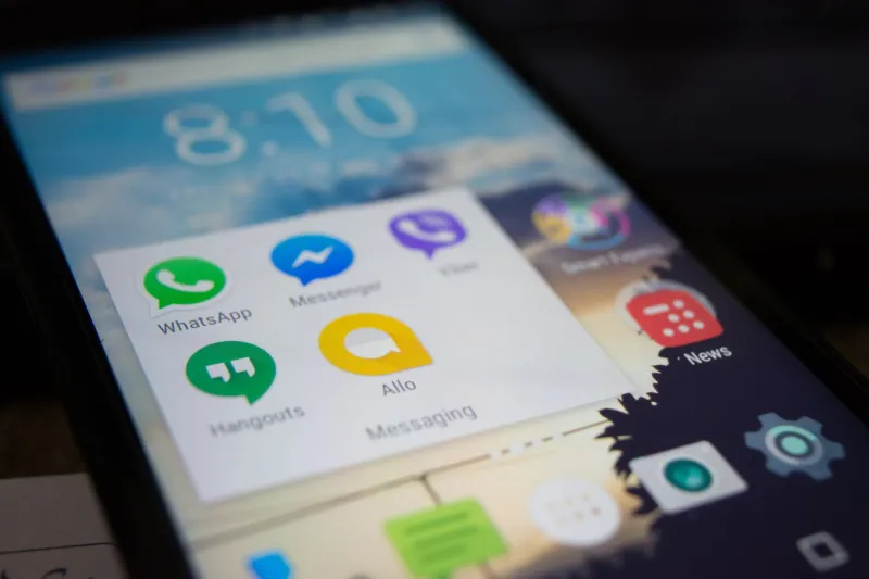 When Less Becomes Less: Minimalist Mobile Design and the Explicitness Deficit